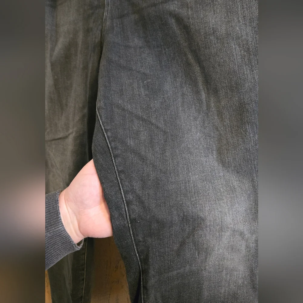 Good American Skinny Jean - 20 - Picture 4 of 9